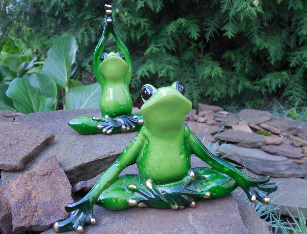 Meditating frog statues for your garden.